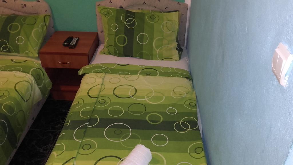 Guest House Dragomir Sutomore Habitación foto