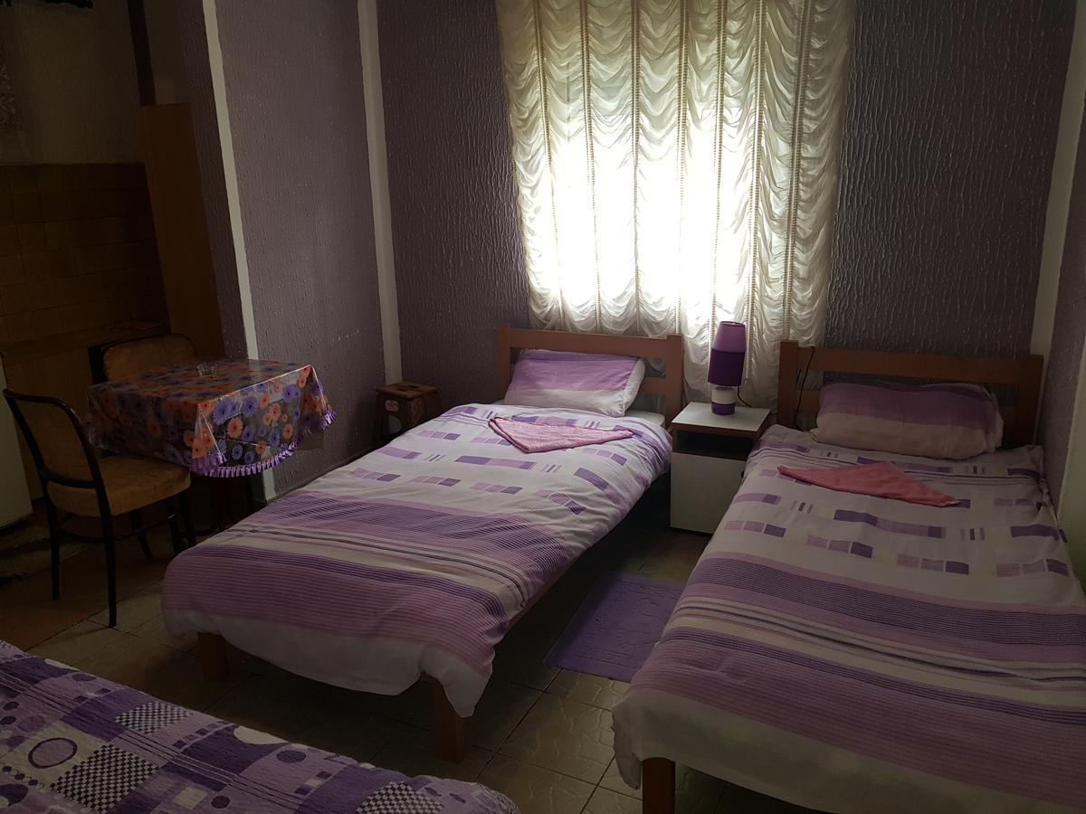 Guest House Dragomir Sutomore Exterior foto