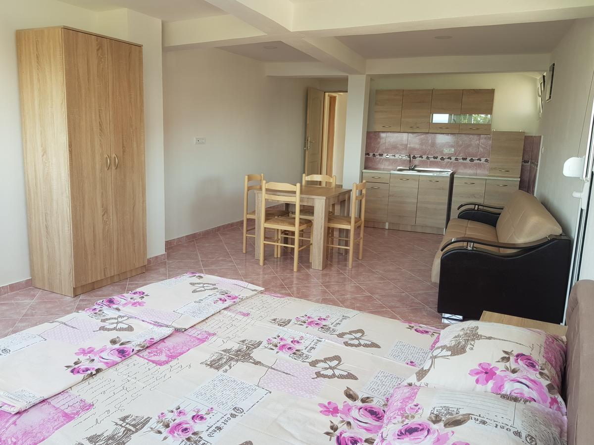 Guest House Dragomir Sutomore Exterior foto